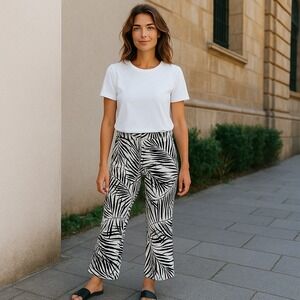 Estelle and Finn Black White Ankle Trousers Women's Size 6 Palm Print Made in NY